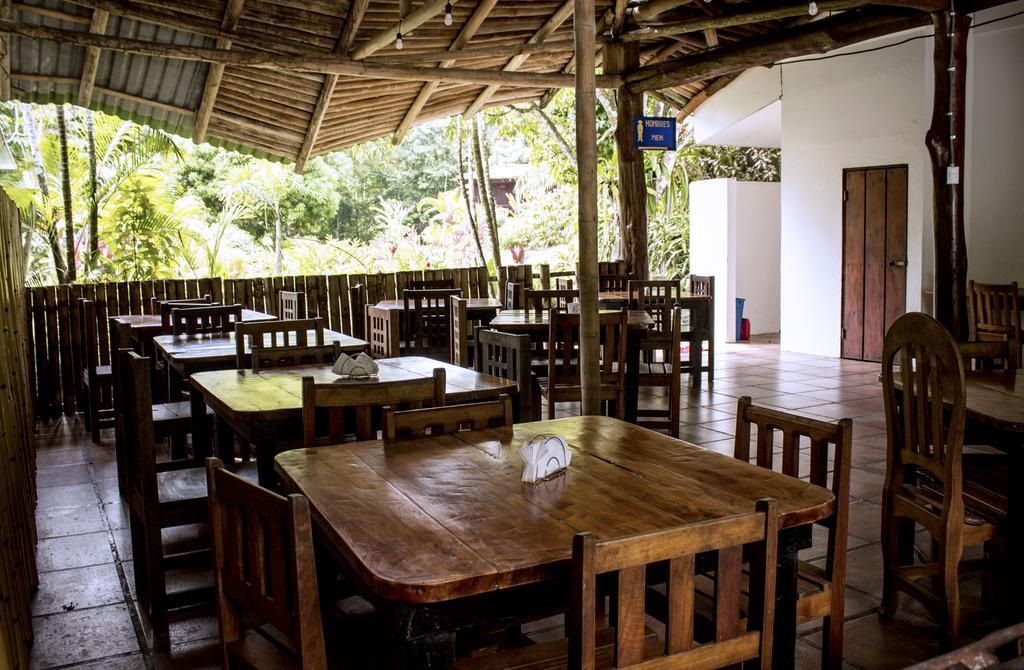 Manuel Antonio Hostel Resort Extérieur photo