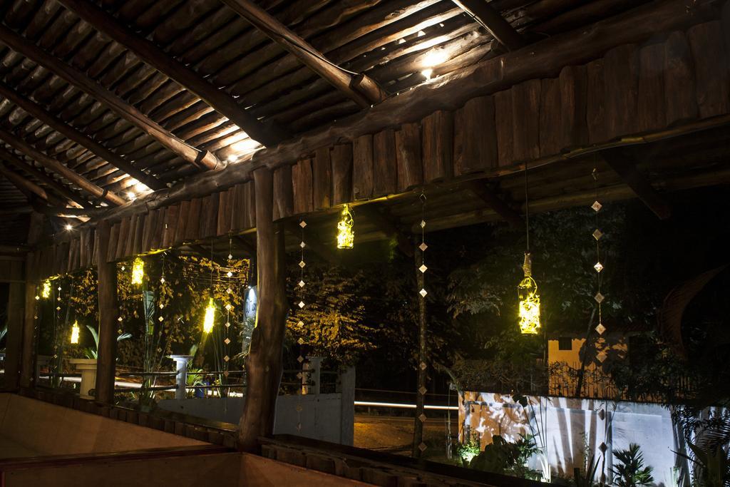 Manuel Antonio Hostel Resort Extérieur photo