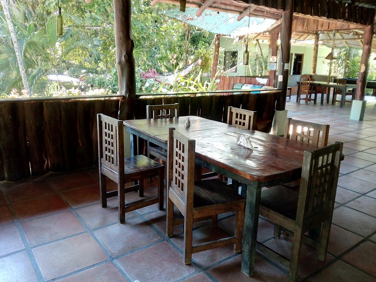 Manuel Antonio Hostel Resort Extérieur photo